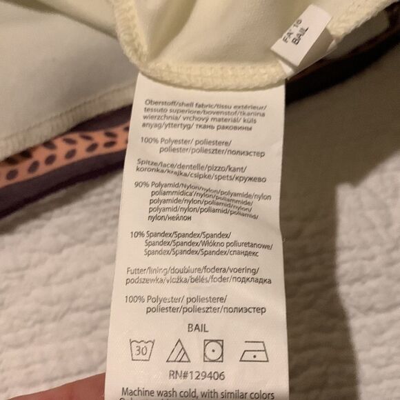 Venus dress with bell sleeves. Small - Picture 11 of 11